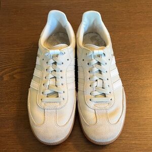 Grey/ White Adidas Sambas